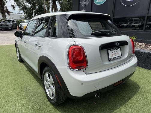 Silver 2018 MINI Hardtop Cooper