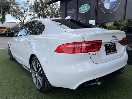 2018 Jaguar XE 30t R-Sport
