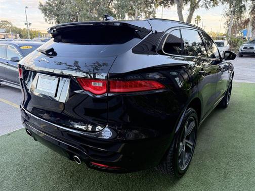 2017 Jaguar F-PACE S