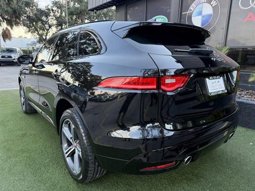 2017 Jaguar F-PACE S