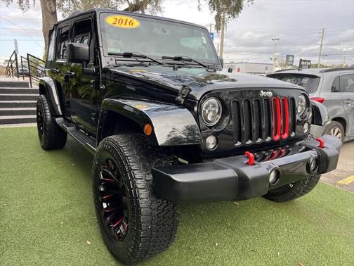 2016 Jeep Wrangler Unlimited Sahara
