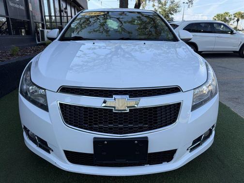 White 2014 Chevrolet Cruze LTZ