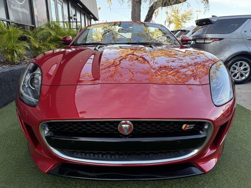 2015 Jaguar F-TYPE V8 S