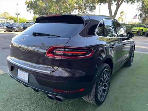 2017 Porsche Macan Base