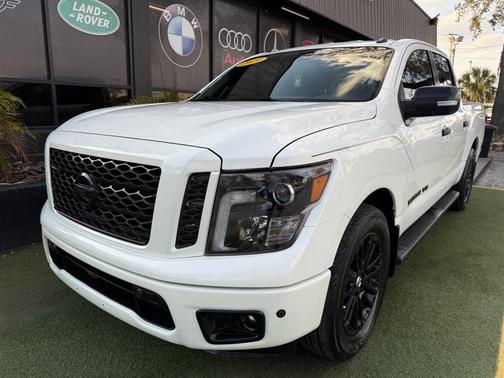 2019 Nissan Titan SV