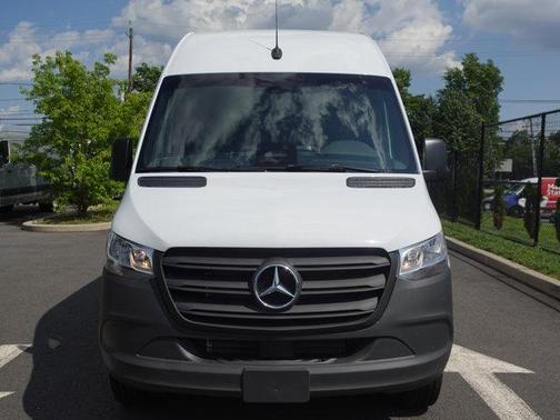 2025 Mercedes-Benz Sprinter 2500 Standard Roof
