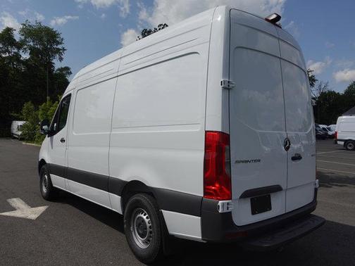 2025 Mercedes-Benz Sprinter 2500 Standard Roof