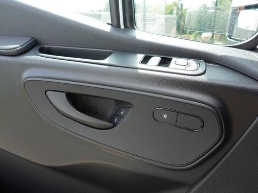 2025 Mercedes-Benz Sprinter 2500 Standard Roof