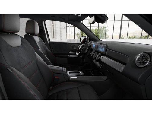 2025 Mercedes-Benz GLB 250 4MATIC