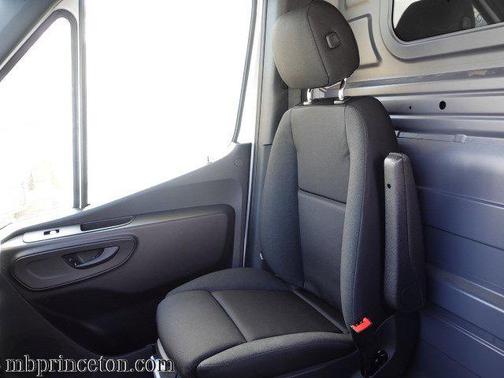 2025 Mercedes-Benz Sprinter 2500 High Roof