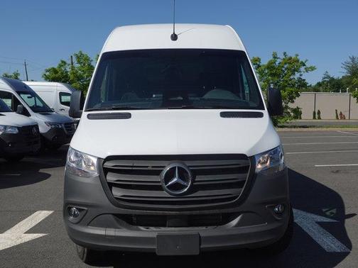 2025 Mercedes-Benz Sprinter 2500 High Roof