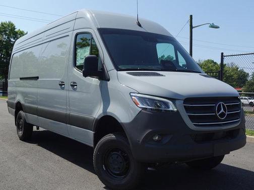 2025 Mercedes-Benz Sprinter 2500 High Roof