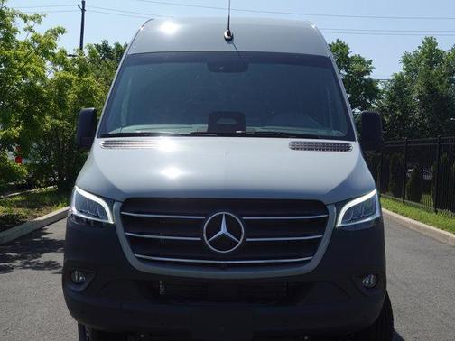 2025 Mercedes-Benz Sprinter 2500 High Roof