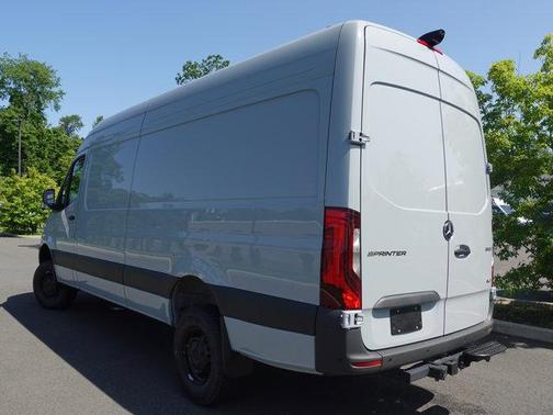 2025 Mercedes-Benz Sprinter 2500 High Roof