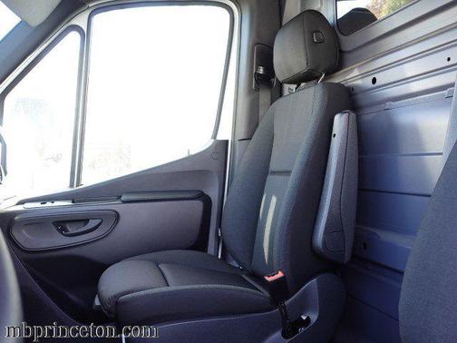 2025 Mercedes-Benz Sprinter 2500 High Roof