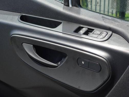 2025 Mercedes-Benz Sprinter 2500 Standard Roof