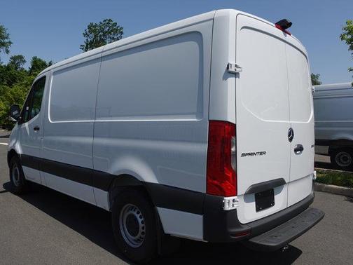 2025 Mercedes-Benz Sprinter 2500 Standard Roof