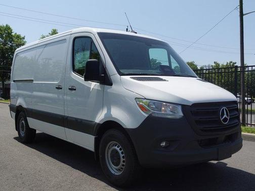 2025 Mercedes-Benz Sprinter 2500 Standard Roof
