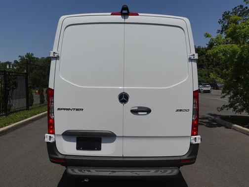 2025 Mercedes-Benz Sprinter 2500 Standard Roof
