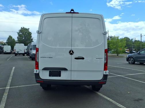 Arctic White 2026 Mercedes-Benz Sprinter 2500 Standard Roof