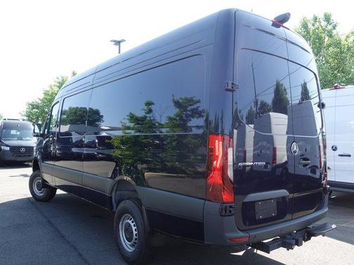 2025 Mercedes-Benz Sprinter 2500 High Roof