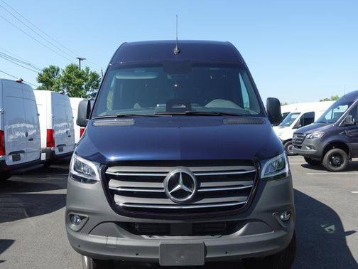 2025 Mercedes-Benz Sprinter 2500 High Roof