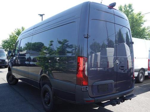 2025 Mercedes-Benz Sprinter 2500 High Roof