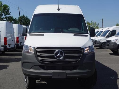2025 Mercedes-Benz Sprinter 2500 High Roof