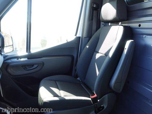 2025 Mercedes-Benz Sprinter 2500 High Roof
