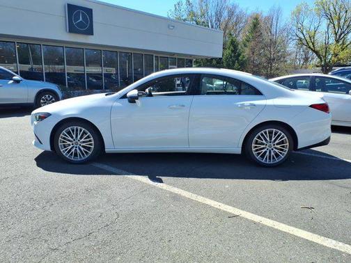 2022 Mercedes-Benz CLA 250 4MATIC