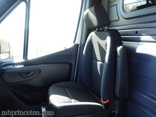 2025 Mercedes-Benz Sprinter 2500 High Roof