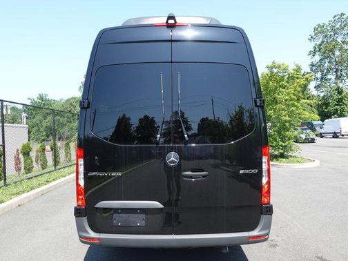 2025 Mercedes-Benz Sprinter 2500 High Roof