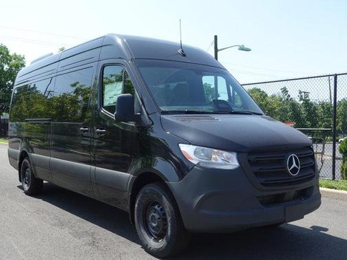 2025 Mercedes-Benz Sprinter 2500 High Roof
