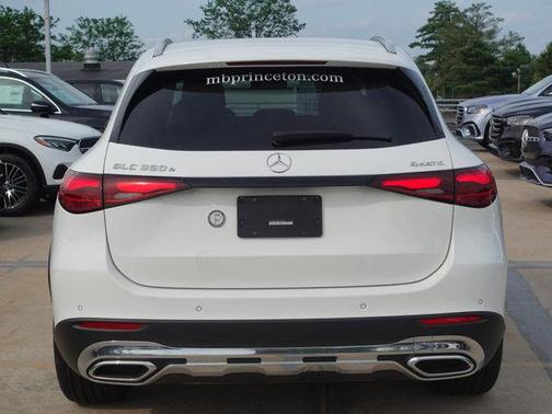 2025 Mercedes-Benz GLC 350e Base