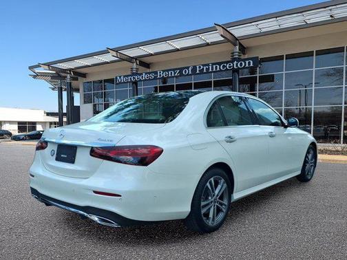 MANUFAKTUR Diamond White Metallic 2023 Mercedes-Benz E-Class 4MATIC