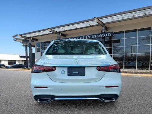 MANUFAKTUR Diamond White Metallic 2023 Mercedes-Benz E-Class 4MATIC