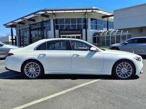2023 Mercedes-Benz S-Class 4MATIC