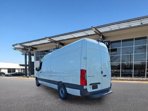 Arctic White 2024 Mercedes-Benz Sprinter 2500 High Roof