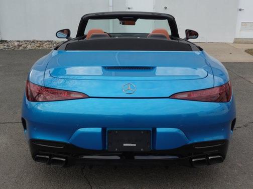 2022 Mercedes-Benz AMG SL 63 Base