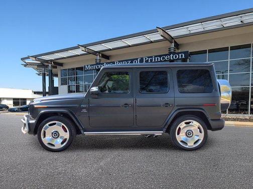 MANUFAKTUR Night Black Magno 2023 Mercedes-Benz AMG G 63 4MATIC