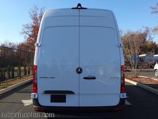 2025 Mercedes-Benz Sprinter 2500 High Roof