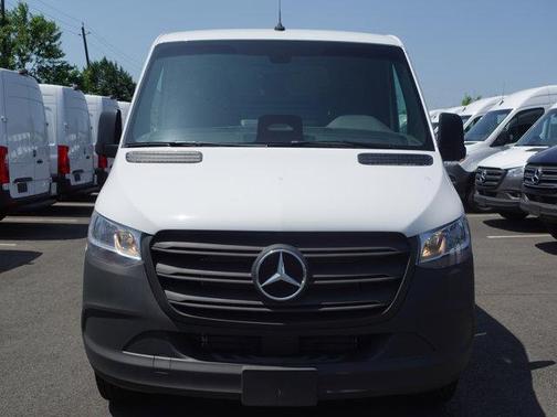 2025 Mercedes-Benz Sprinter 2500 Standard Roof