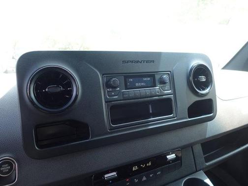 2025 Mercedes-Benz Sprinter 2500 Standard Roof
