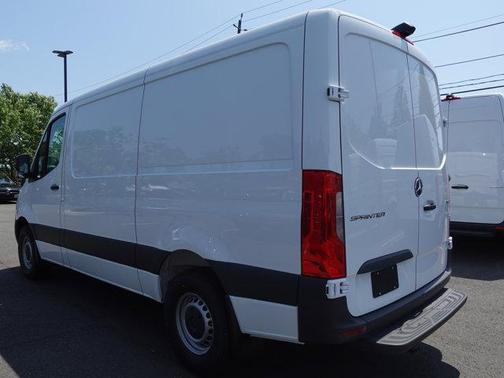 2025 Mercedes-Benz Sprinter 2500 Standard Roof