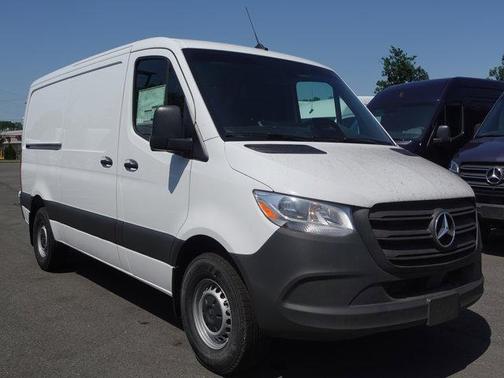 2025 Mercedes-Benz Sprinter 2500 Standard Roof
