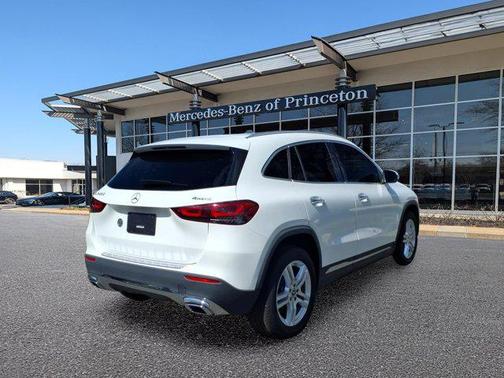 Polar White 2022 Mercedes-Benz GLA 250 4MATIC