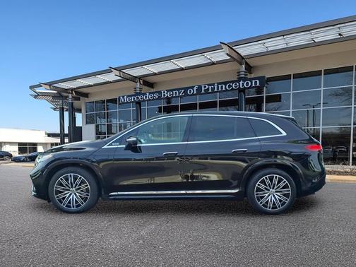 Black 2023 Mercedes-Benz EQS 450 4MATIC