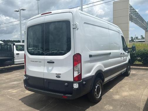 2017 Ford Transit-250 148 WB MEDIUM ROOF CARGO
