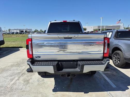 2024 Ford F-350 PLATINUM