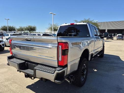 2024 Ford F-350 PLATINUM